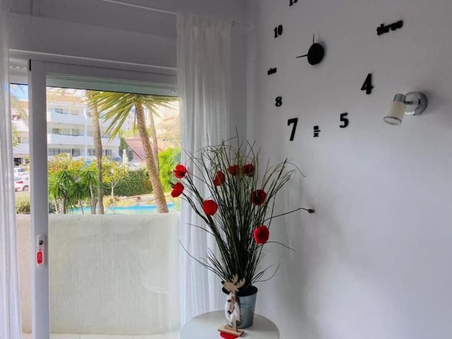 Benalbeach: Beachfront Studio In With Aquapark Benalmadena