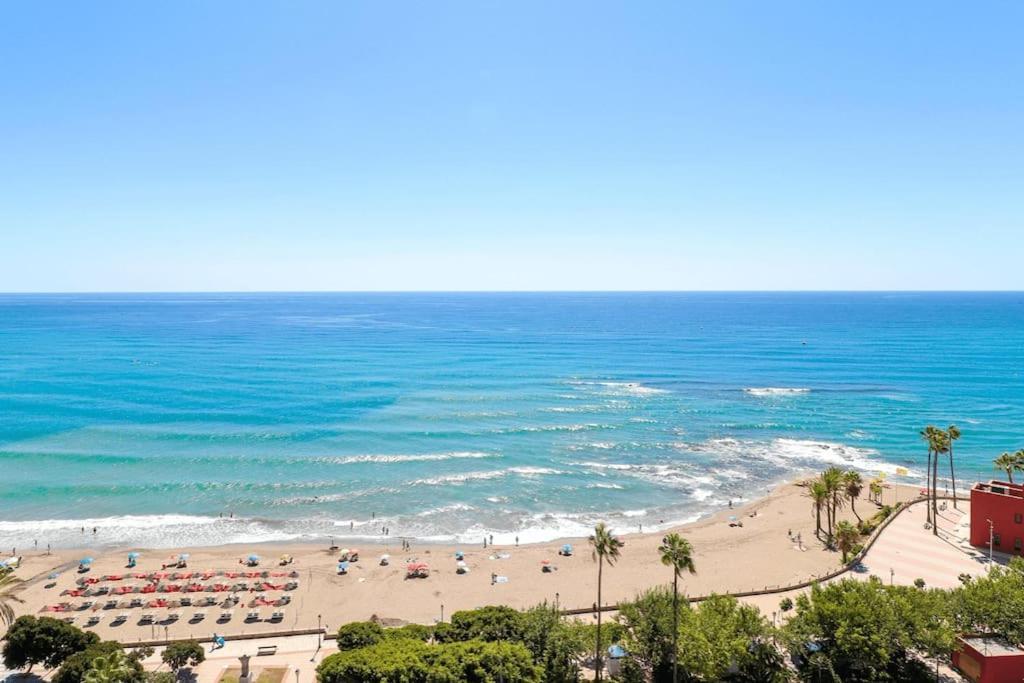 Benalbeach: Beachfront Studio In With Aquapark *