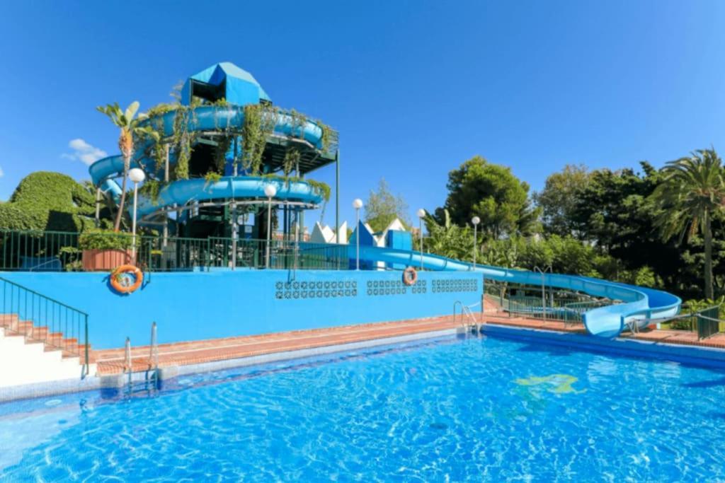 Benalbeach: Beachfront Studio In With Aquapark Benalmadena